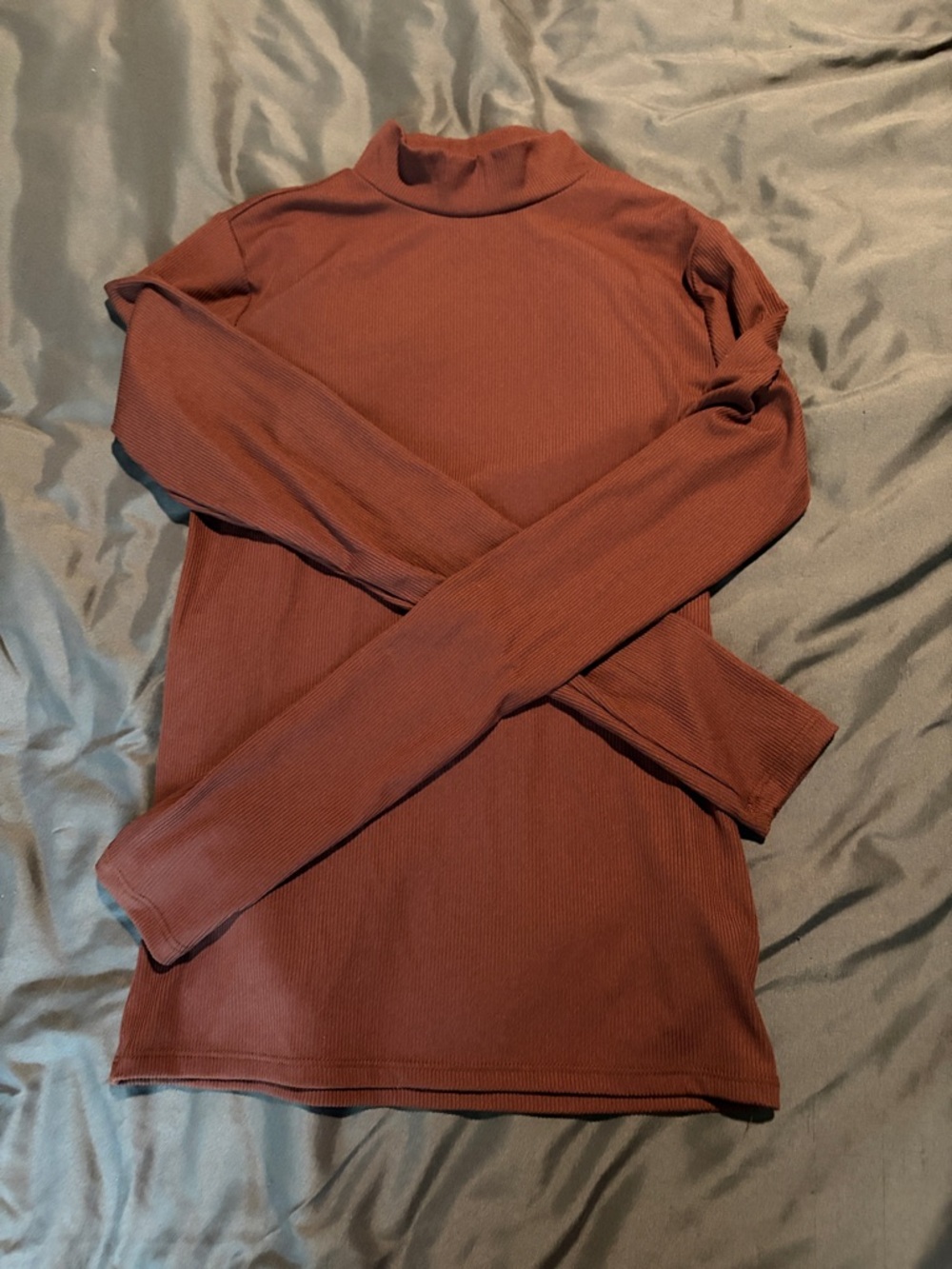 Ribbed Mock Neck Long Sleeve Top